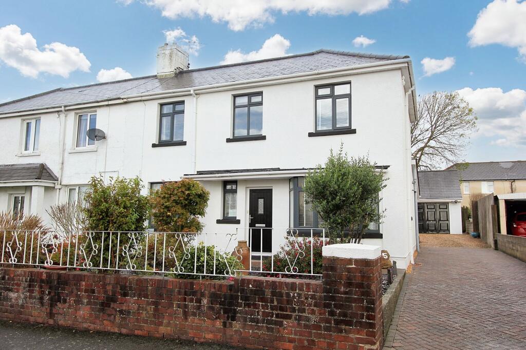 3-bed semi-detached on 5, Sea View Place, Llantwit Major, CF61, £395,000
