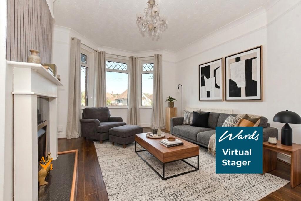 House in Folkestone, Morehall - More