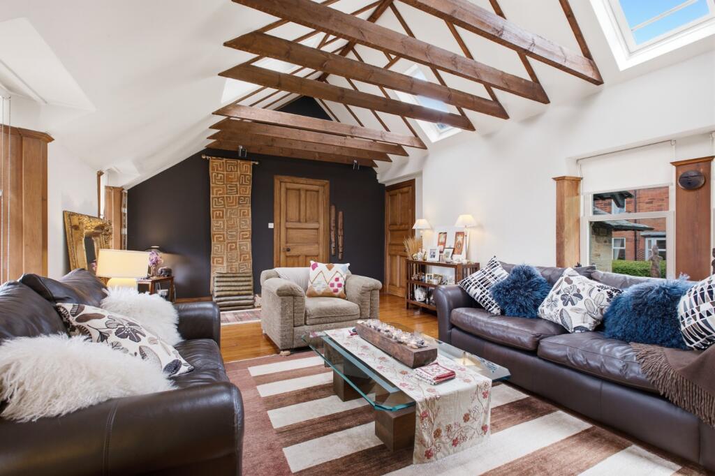 Apartment in Paisley, Renfrewshire - View 4