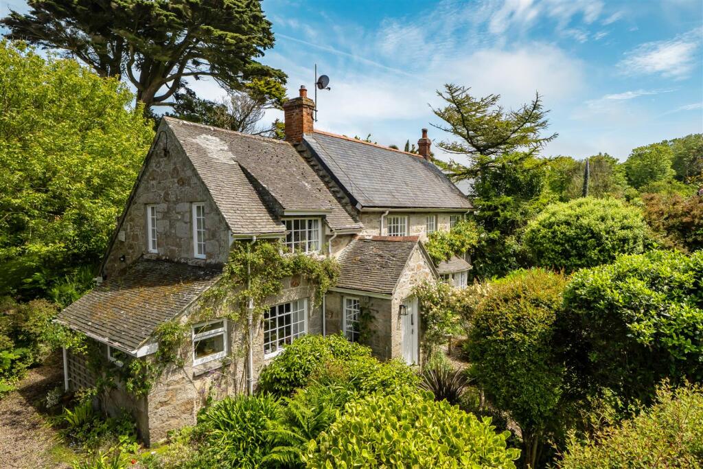 3-bed detached on Cot Valley, St. Just, Penzance, £725,000