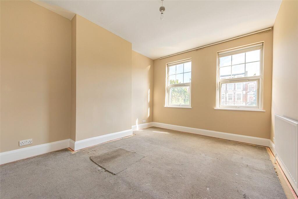 Apartment in London - View 4
