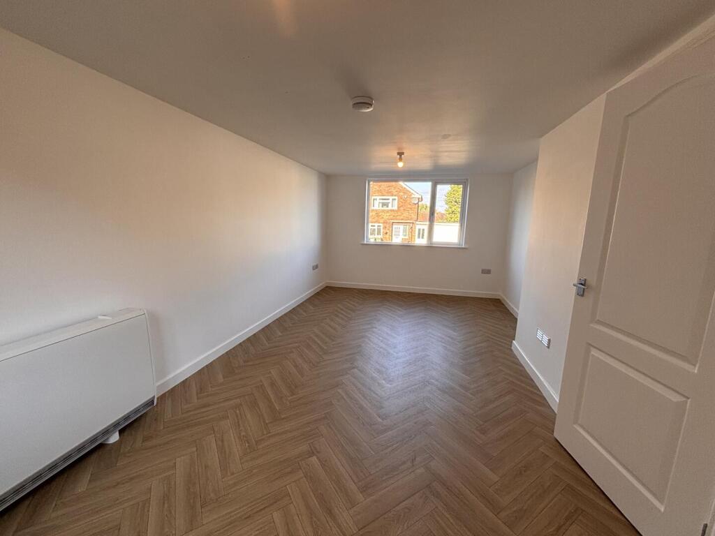 Apartment in Blaby, Glenfields - More