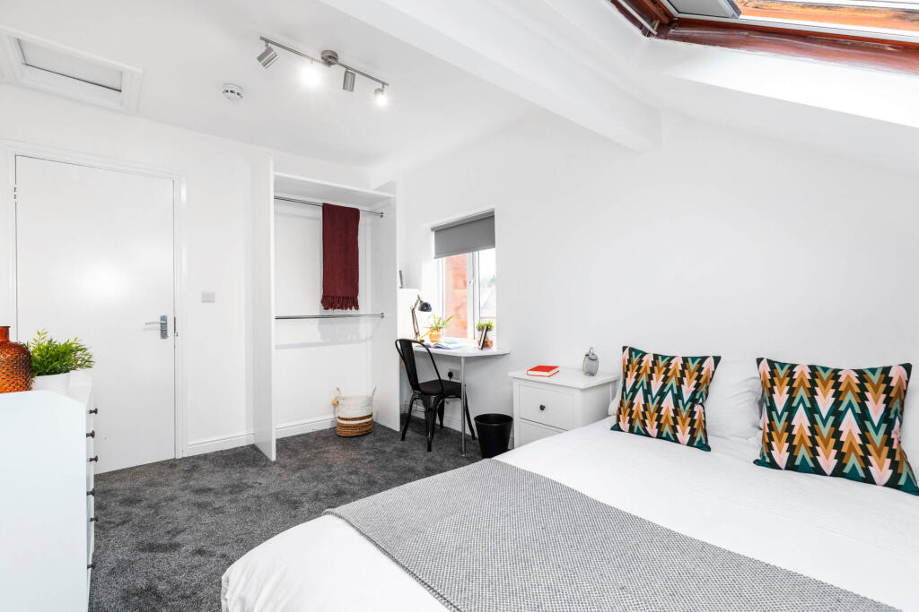 Apartment in Leeds - View 4
