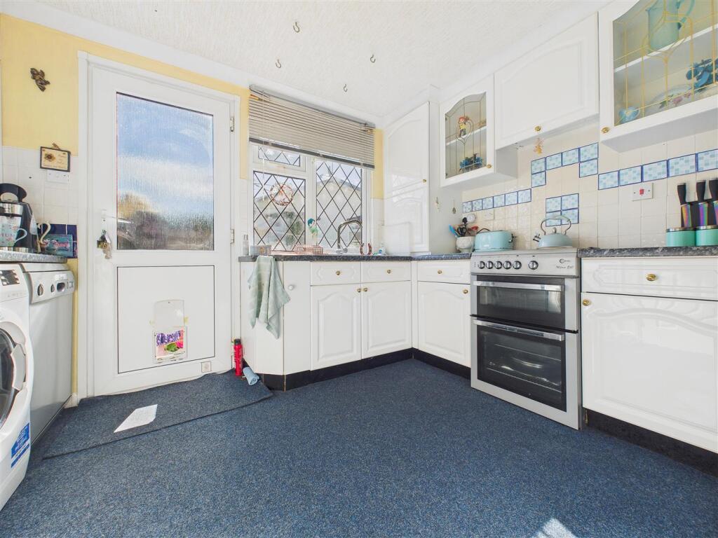 Lower Lodge Park, Rugeley Road, Armitage, Rugeley photo 4