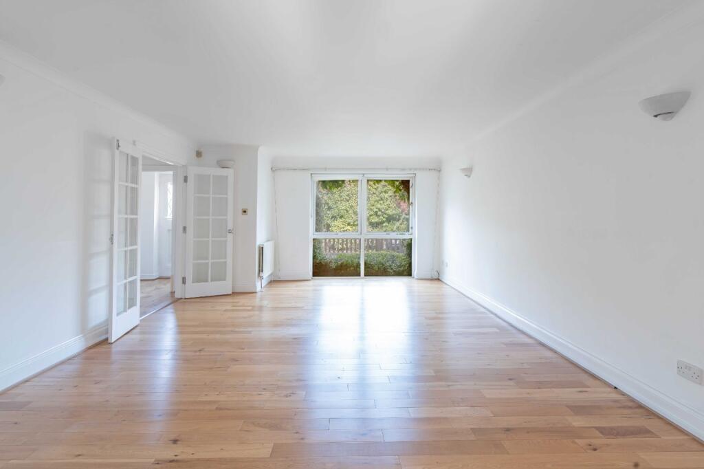 House in London, Ham - View 5