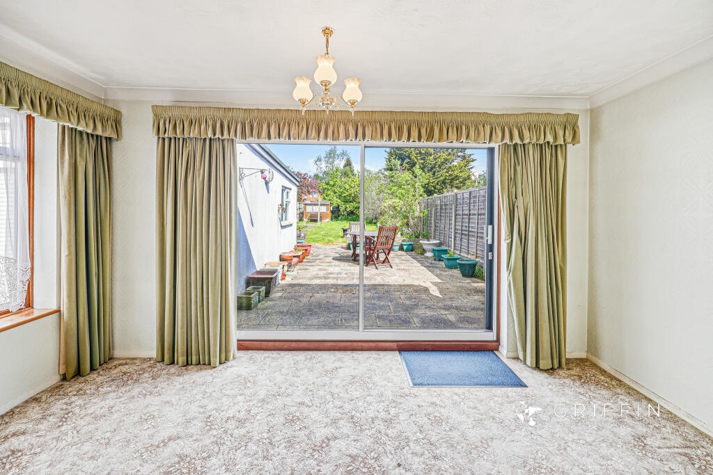 Buller Road, Basildon, SS15 photo 4