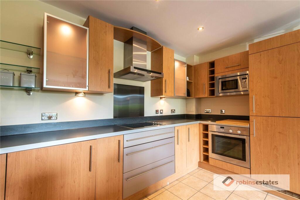 Main image of property: The Quays, Castle Quay Close, Nottingham, NG7