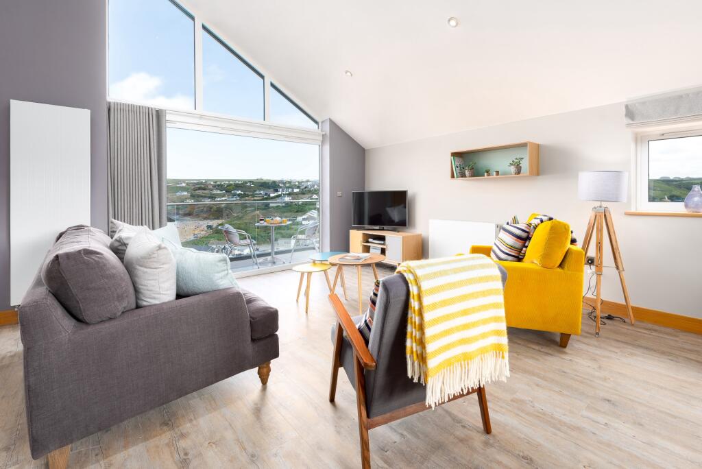 Mawgan Bay View, Mawgan Porth, TR8 - View 5