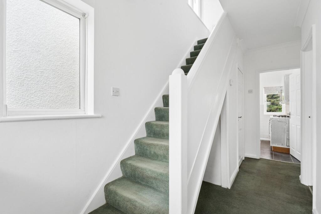 House in Watford - View 5
