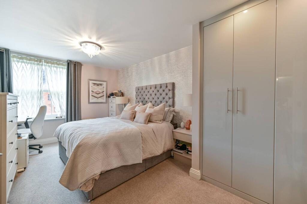 Main image of property: St. Ives Road, Maidenhead, SL6