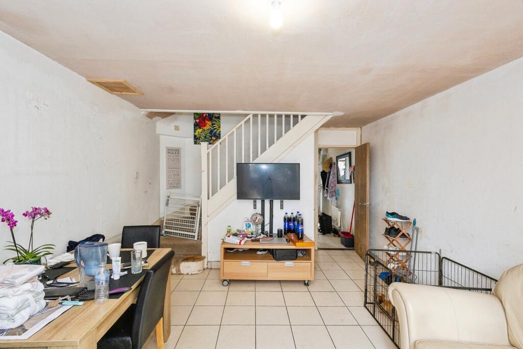 House in Portsmouth - View 5