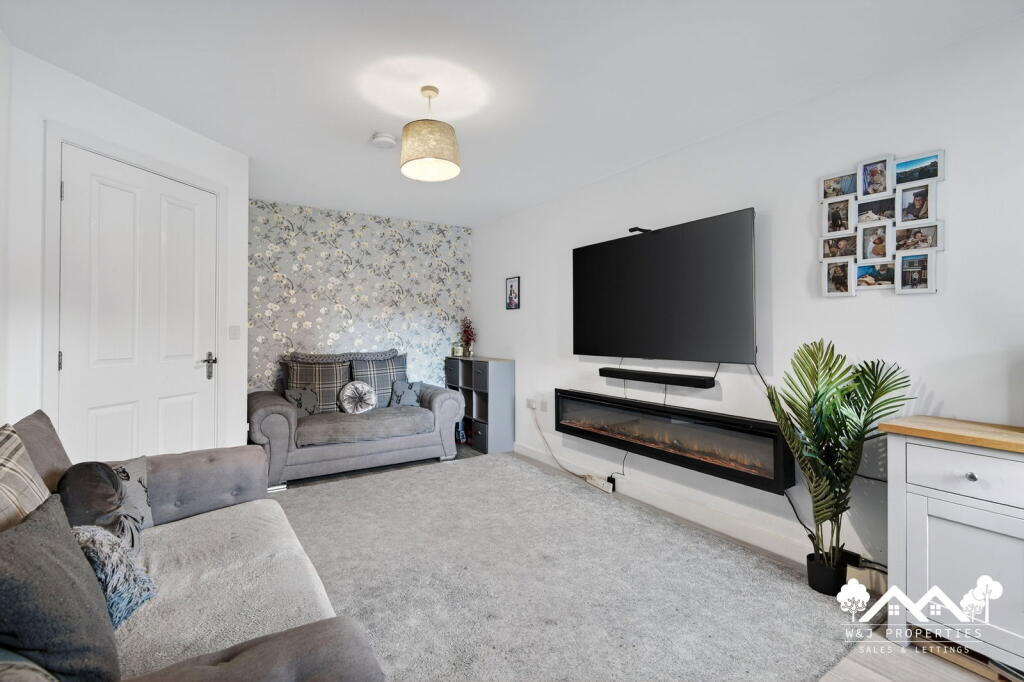 Bluebell Terrace, Darwen, BB3 3SR photo 4