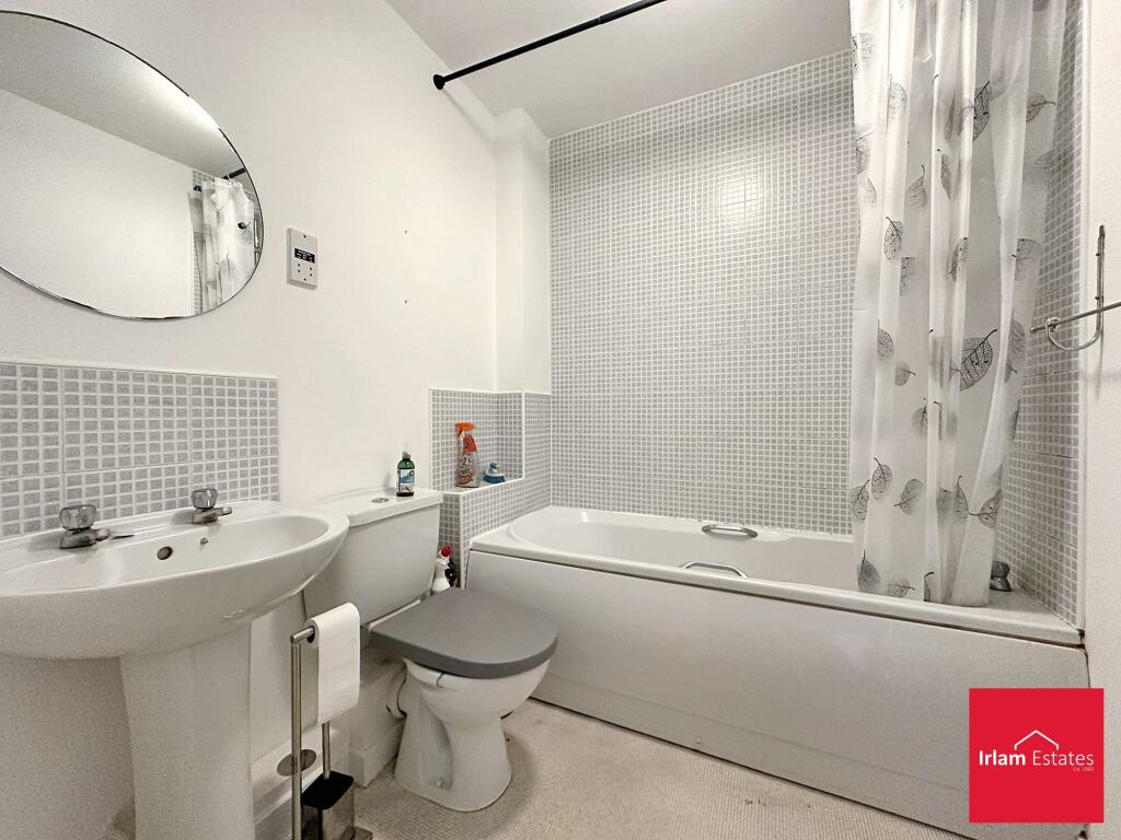 Apartment in Manchester - More