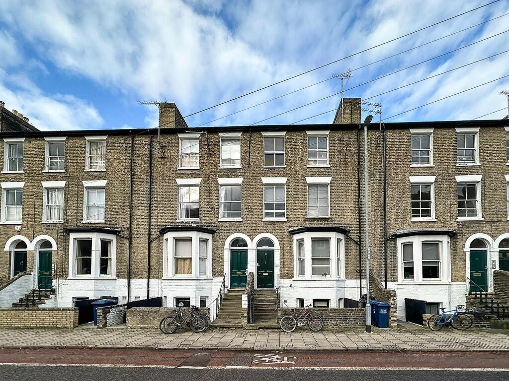 Main image of property: Apartment 3, Bateman Street, Cambridge
