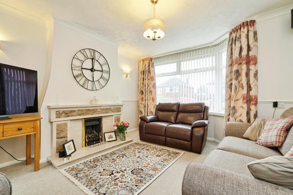 Gainsborough Avenue, Leeds photo 3