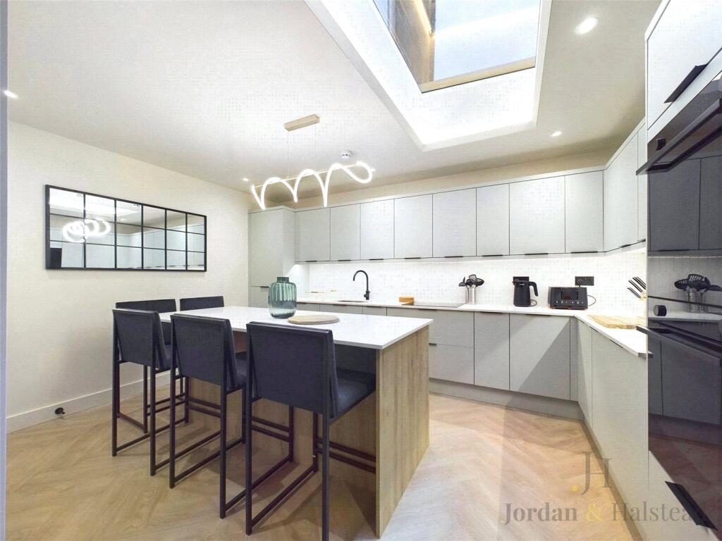 Main image of property: Grosvenor Place, Chester, Cheshire, CH1