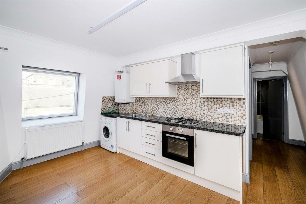 Apartment in London - View 4