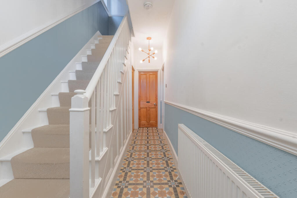 House in Worcester - View 4