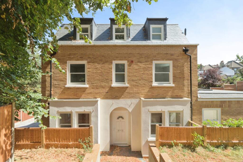House in London - View 5