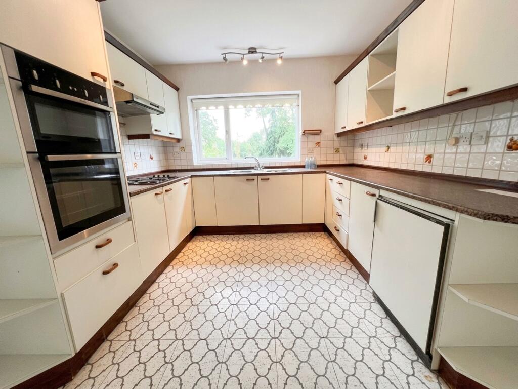 House in Cardiff, Llanfair - More
