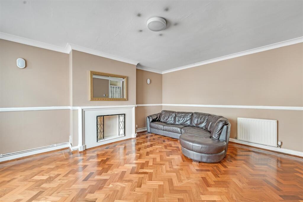 Apartment in London - View 2