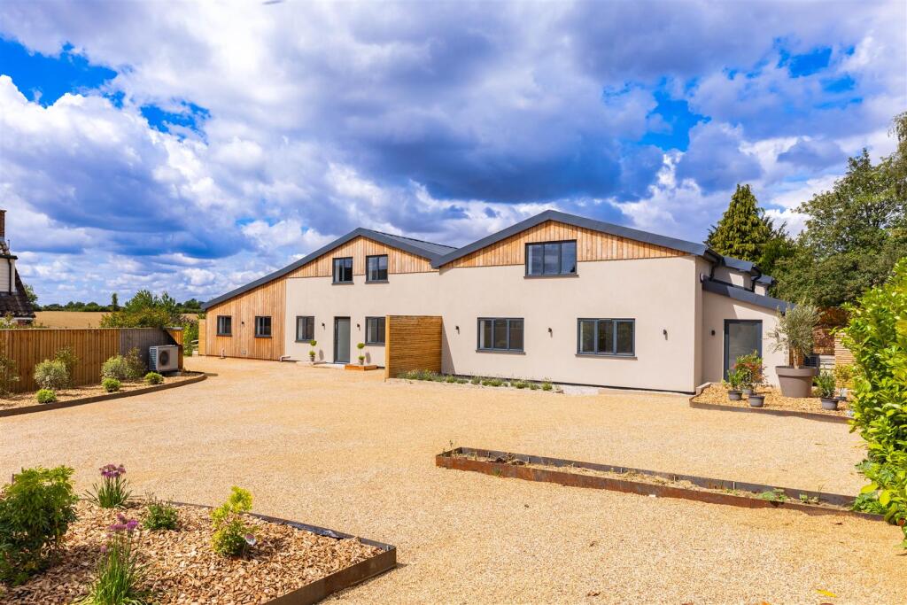 House in Uttlesford, Howlett End, Wimbish