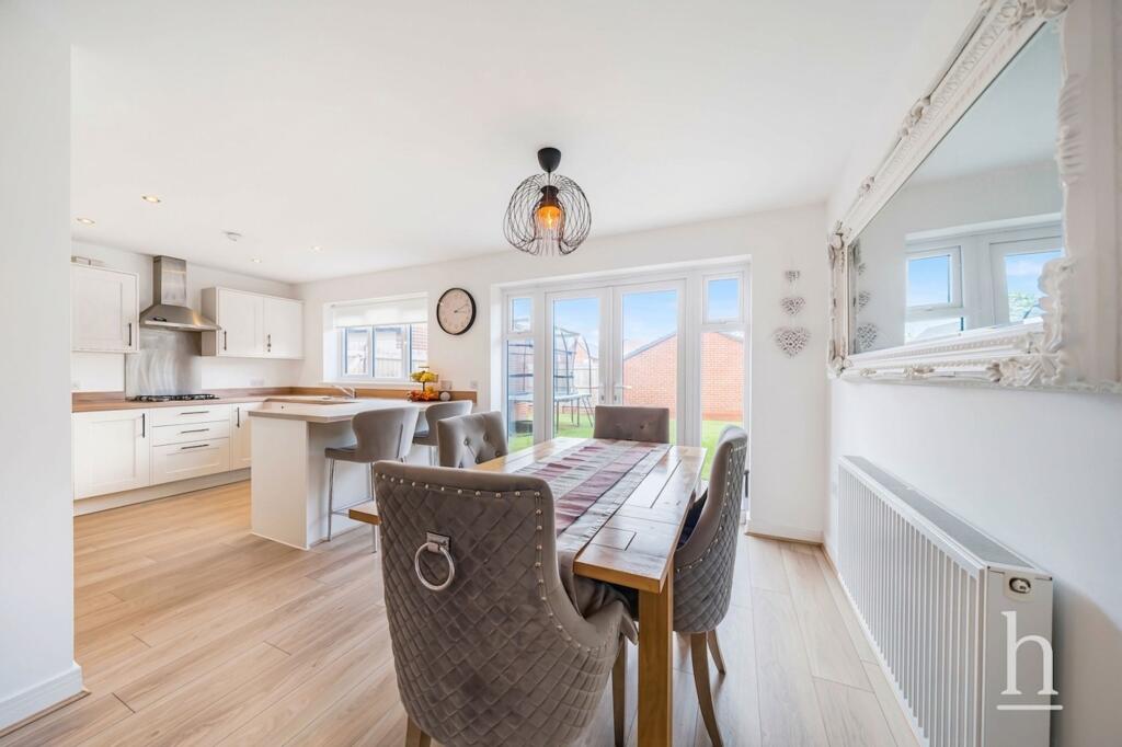 House in Wirral, Liverpool City Region - View 3