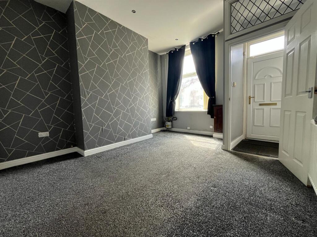 House in Tameside, The Hague - View 2