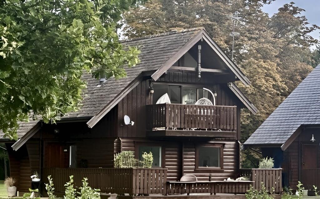 House in Slough - View 2