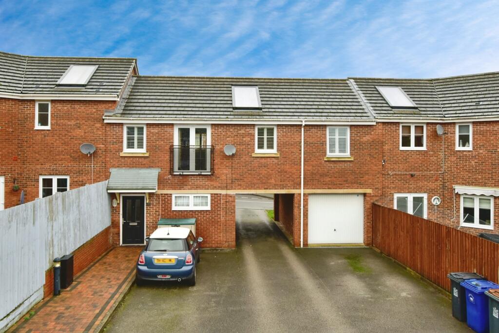 Main image of property: Sutton Avenue, Silverdale, Newcastle, Staffordshire, ST5
