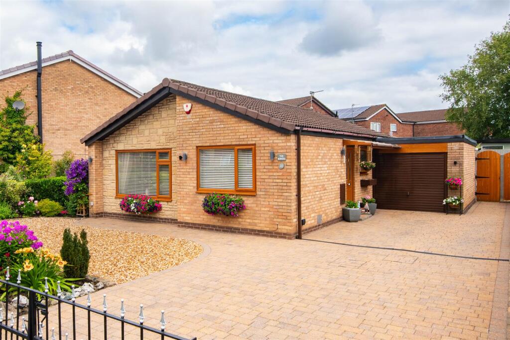 2-bed detached on Long Close, Leyland, £325,000
