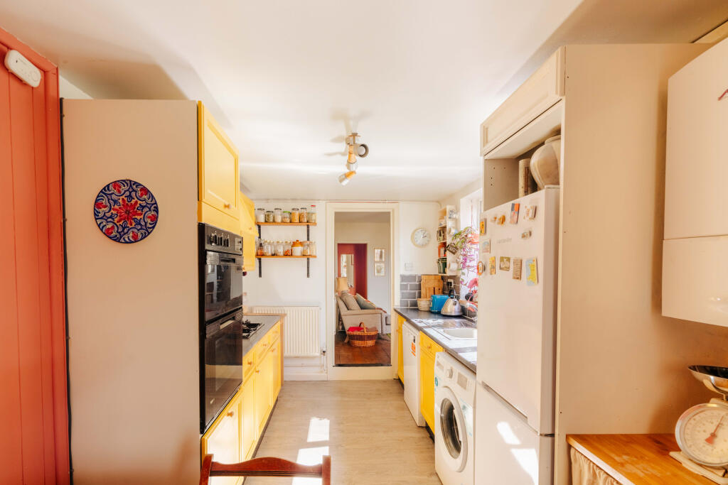 Apartment in Bristol, Bedminster - More