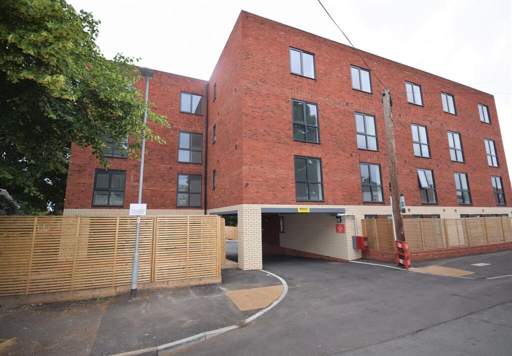 Main image of property: Marsh Parade, Newcastle Under Lyme