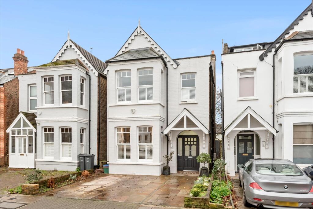 Main image of property: Wellesley Road, London, W4