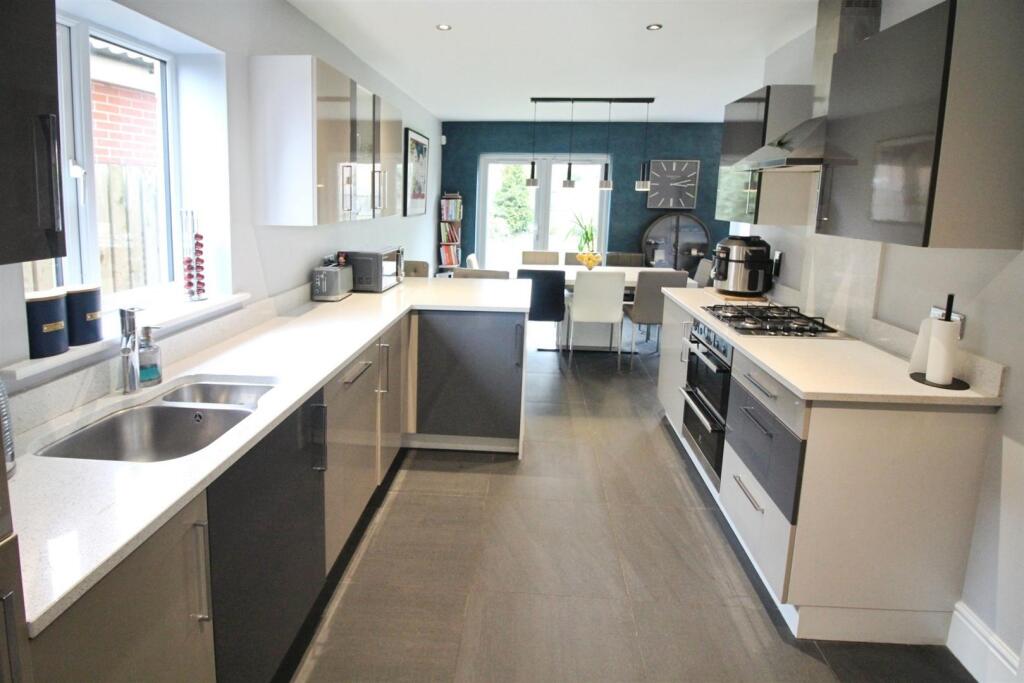 House in Leeds - View 4