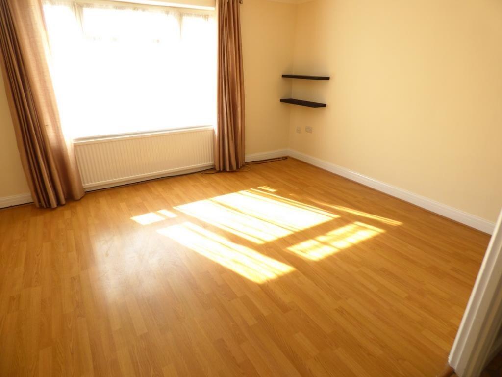 Apartment in Belvedere, Lessness Heath - View 4