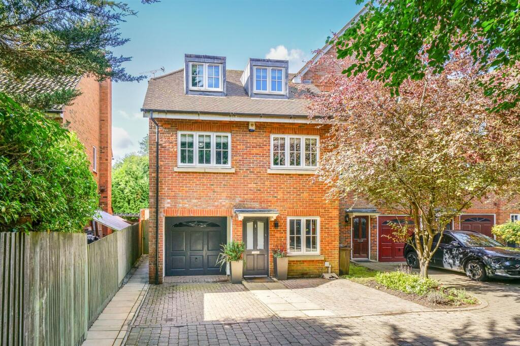 Main image of property: St. Andrews Drive, St. Albans