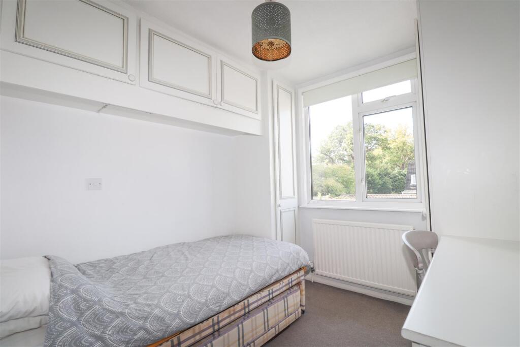 House in Guildford - View 5