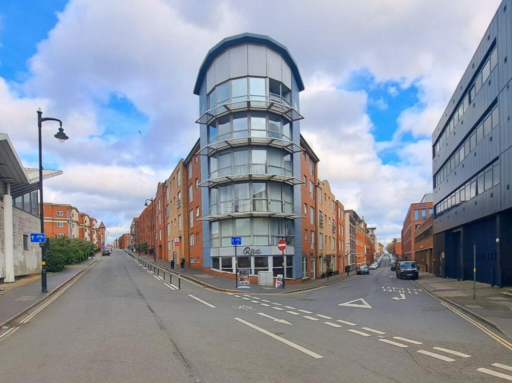 Main image of property: Newhall Hill, Birmingham