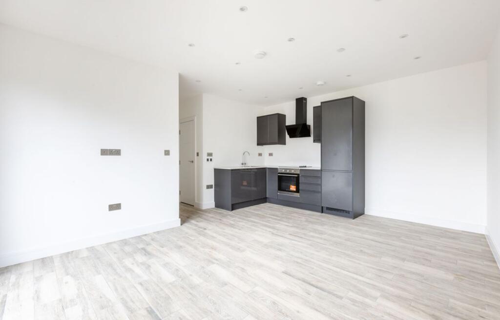 Main image of property: Leslie Park Road, Croydon, CR0