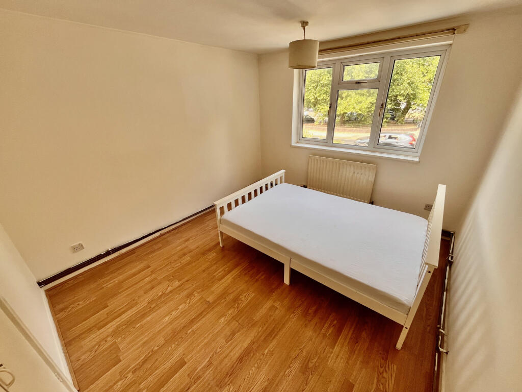 House in London - View 5