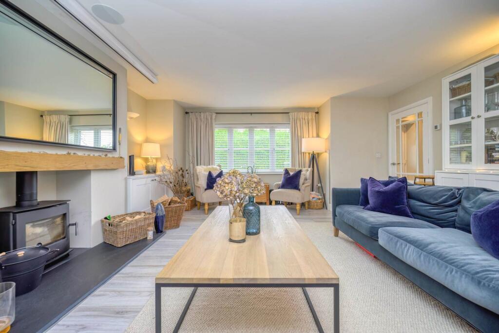 House in Sonning Common - View 3