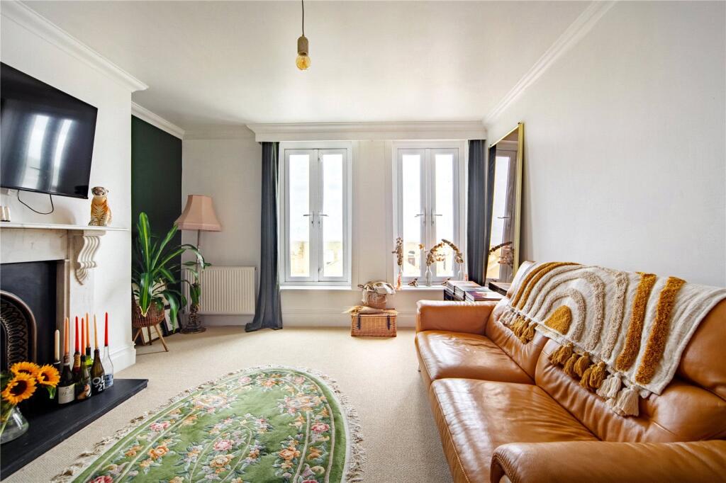 St Aubyns Gardens, Hove, East Sussex, BN3 photo 2