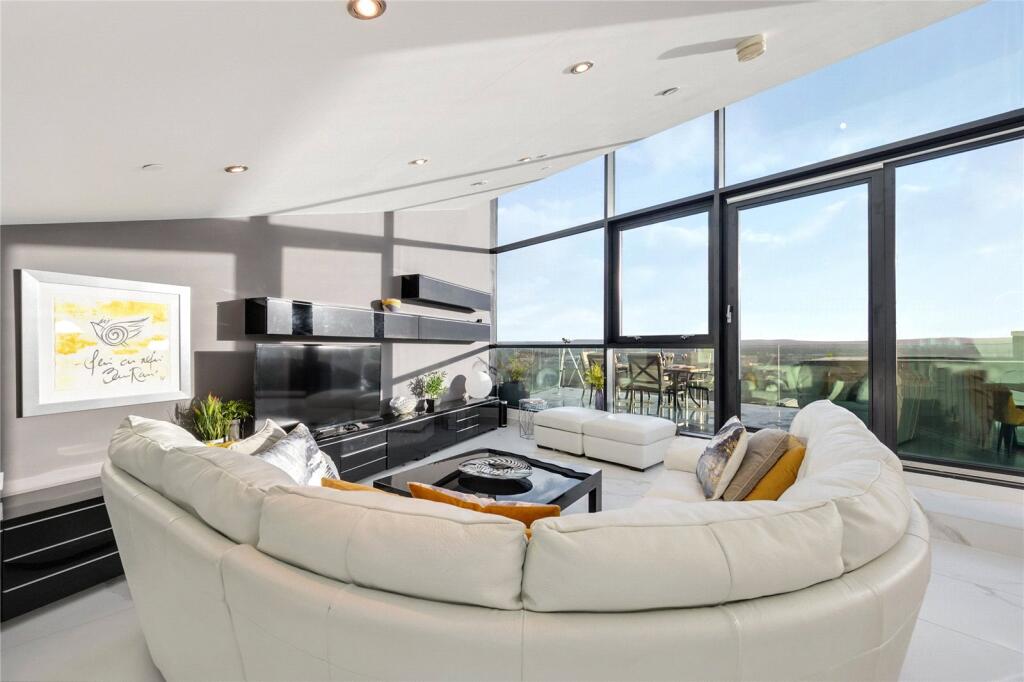 Main image of property: Great Ancoats Street, Manchester, Greater Manchester, M4