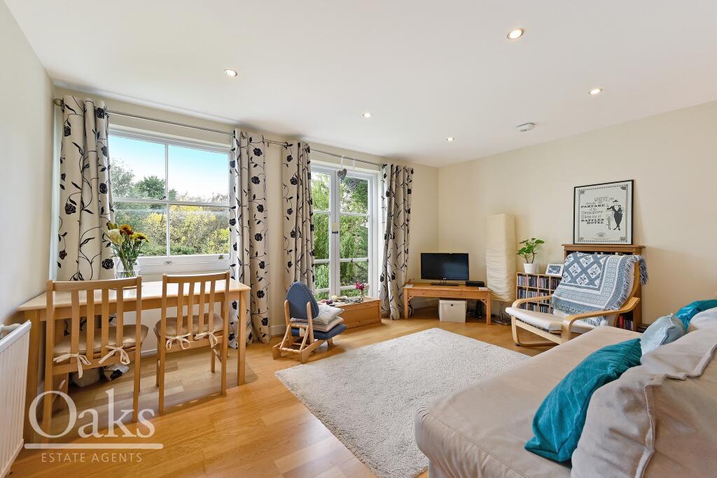Main image of property: Streatham Common North, Streatham