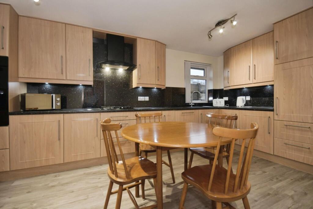 Churchland Avenue, Holmewood, Chesterfield, S42 5SG photo 4