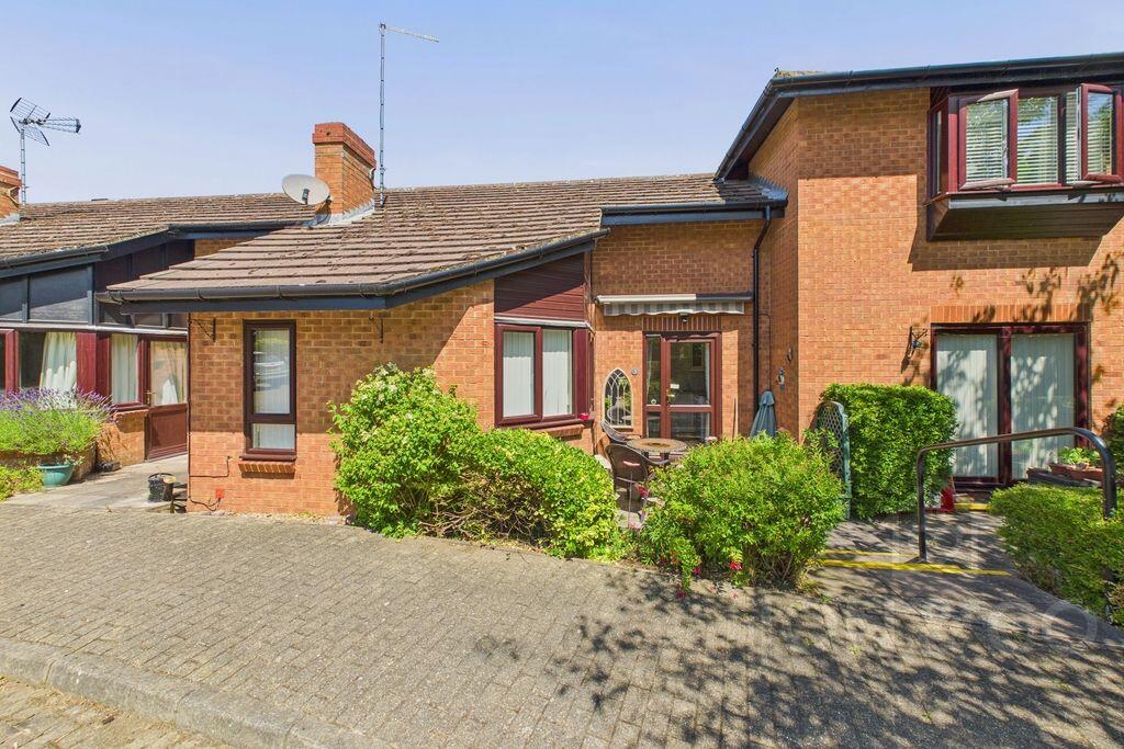1-bed house on Bekonscot Court | Giffard Park | MK14, £185,000