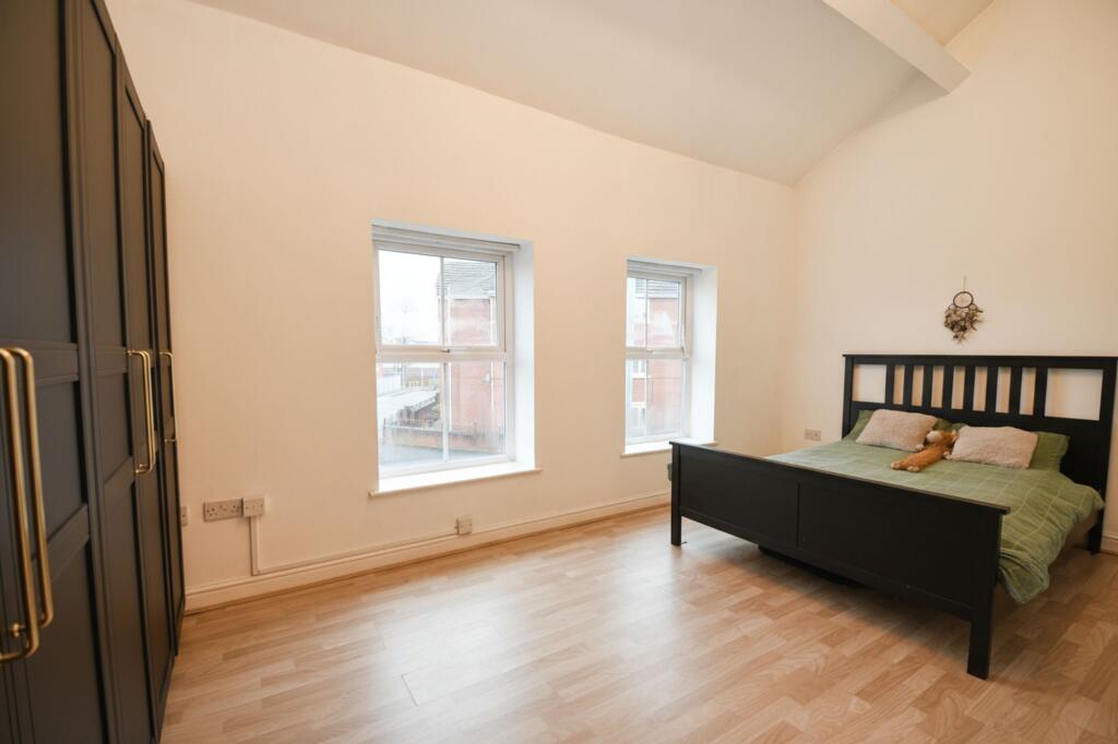 Green Lane, Eccles, M30 photo 2