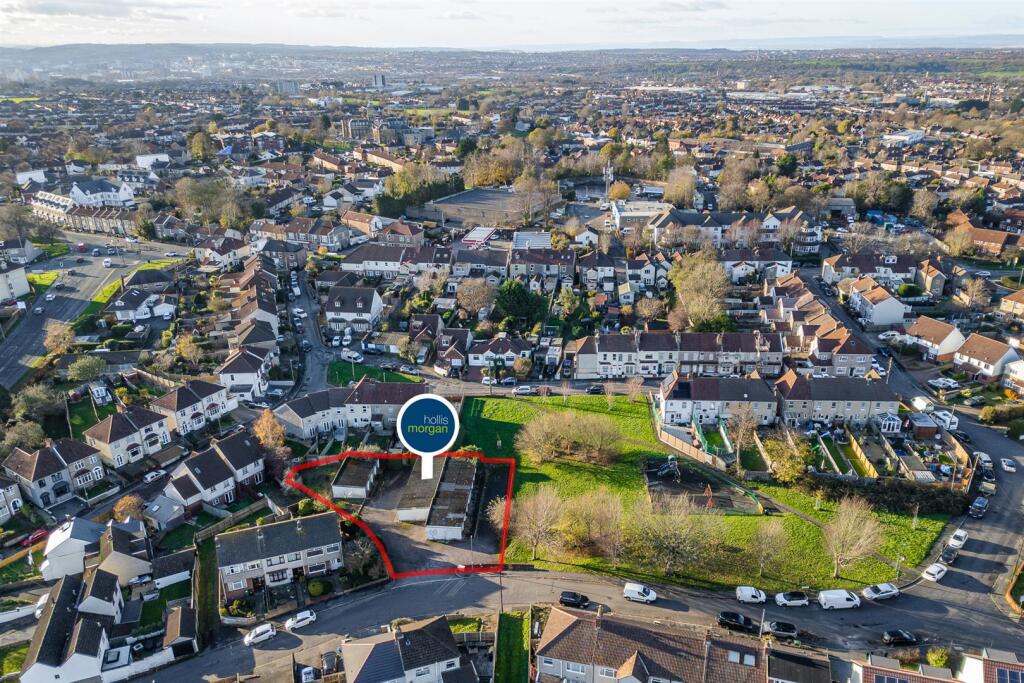 20 Garages | Plot | Kingswood
