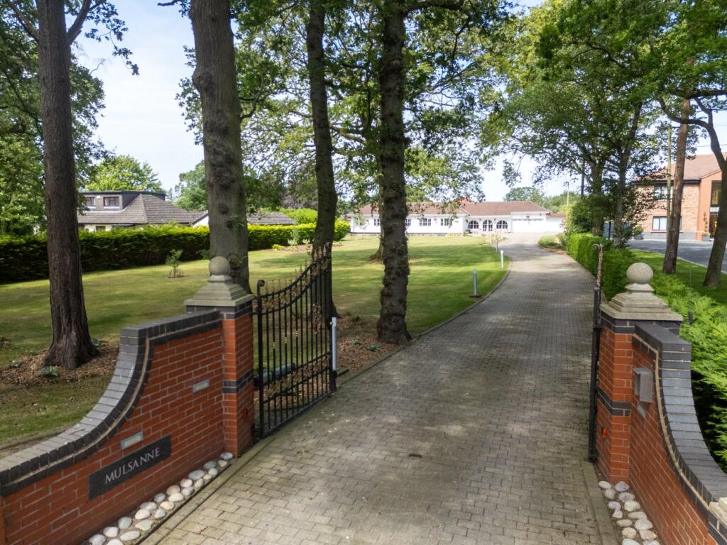 Dunstan Lane, Burton, Neston photo 4